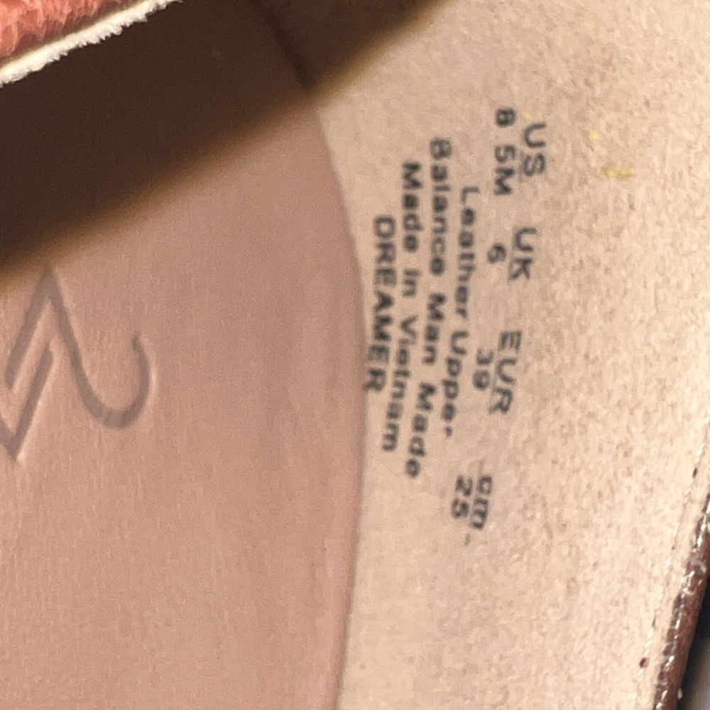 Brown LUG SOLE Leather Loafers NWOT - Picture 7 of 7